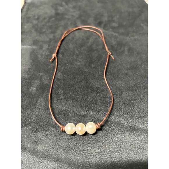 Freshwater Pearl Brown Leather Choker Necklace Adjustable - Picture 4 of 7